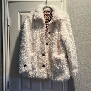 Wonderly Faux fur coat